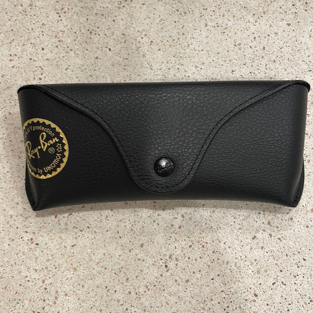 Brand new Ray-Ban Aviators